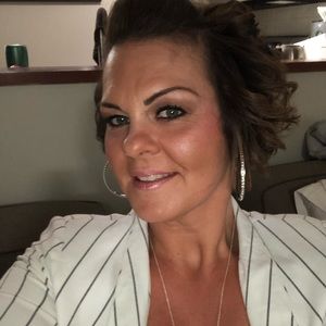 Meet your Posher, Claudine